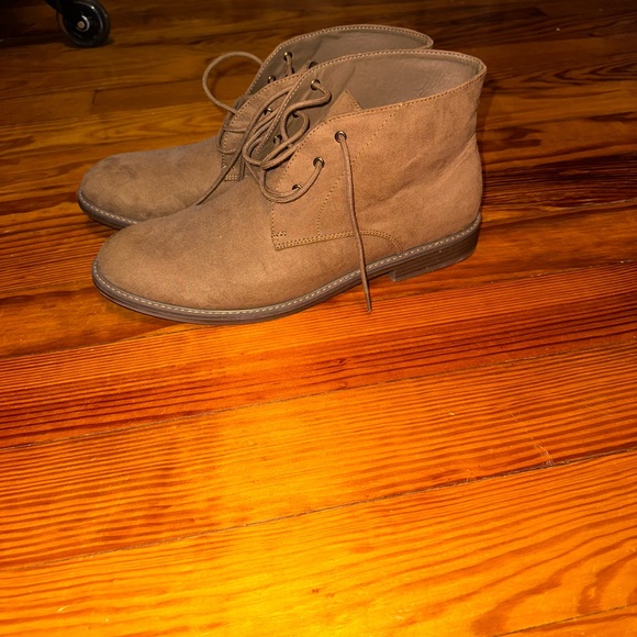 Water-Repellent Faux-Suede Desert Chukka Boots - Picture 2 of 5